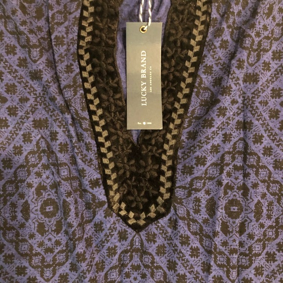 New Lucky Brand Blue All Over Printed Bell Top - Picture 5 of 6